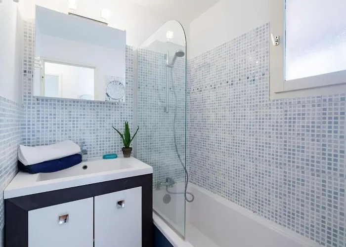 Les Coteaux De La Nartelle-27 By Interhome Apartment